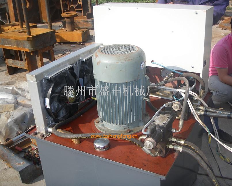 快速液压机四柱滑动工作台液压机