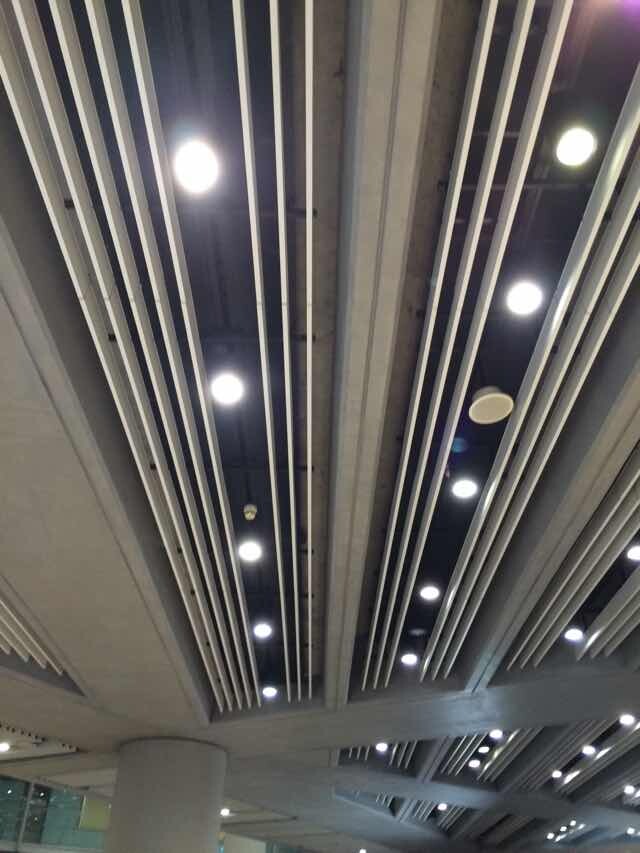 商铺铝合金u型挂片吊顶