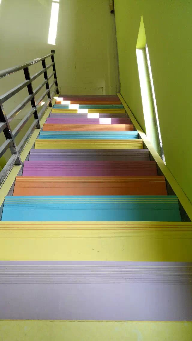供应pvc楼梯踏步幼儿园楼梯垫楼梯整体踏步