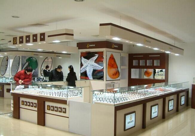 内衣精品展柜_精品木制展柜
